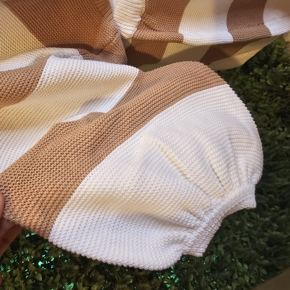 Lucca, Striped Tan and White Sweater Set - Picture 7 of 9